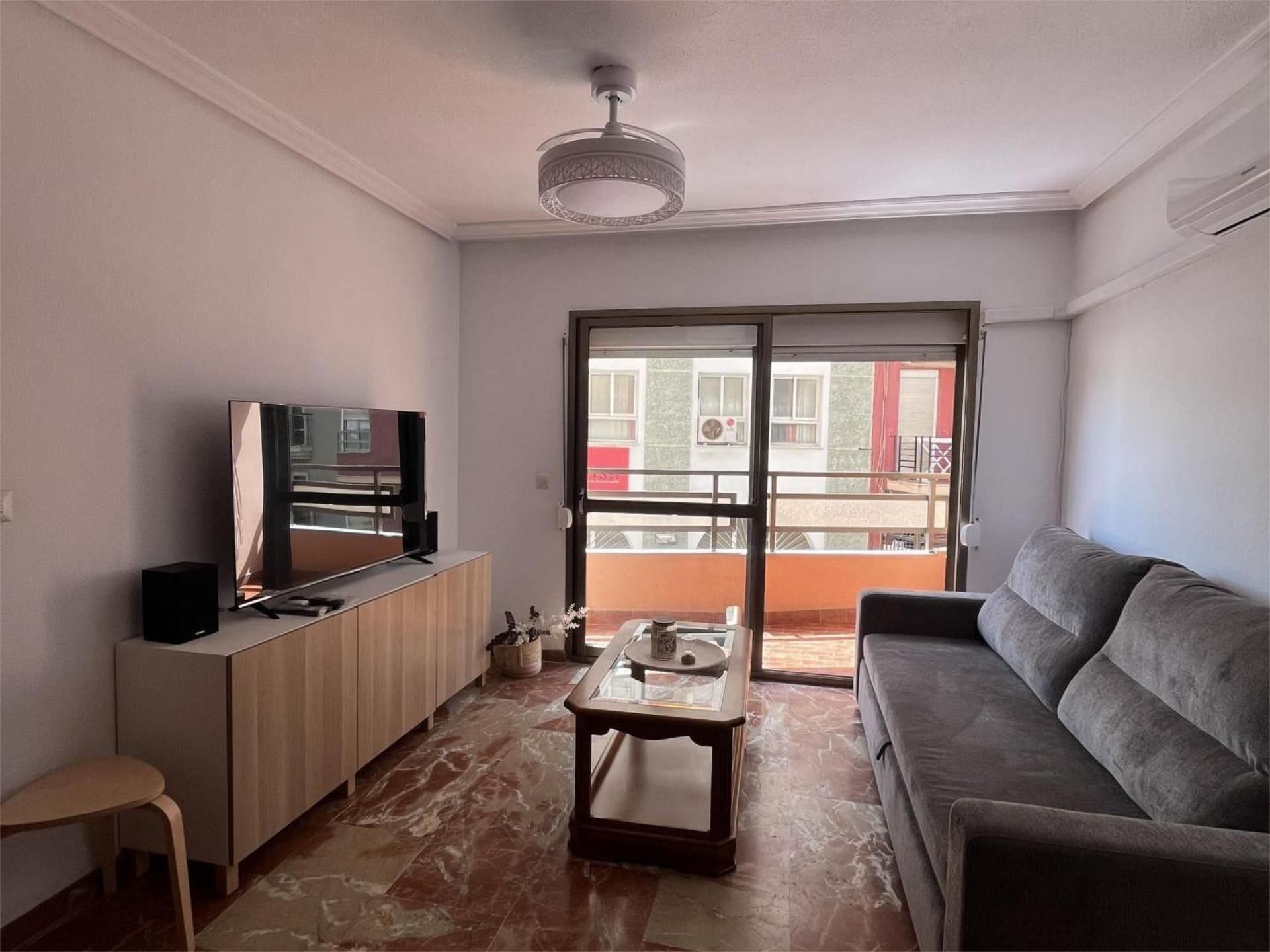 Sala de estar de Piso de alquiler en Algeciras con Aire acondicionado, Calefacción y Parquet