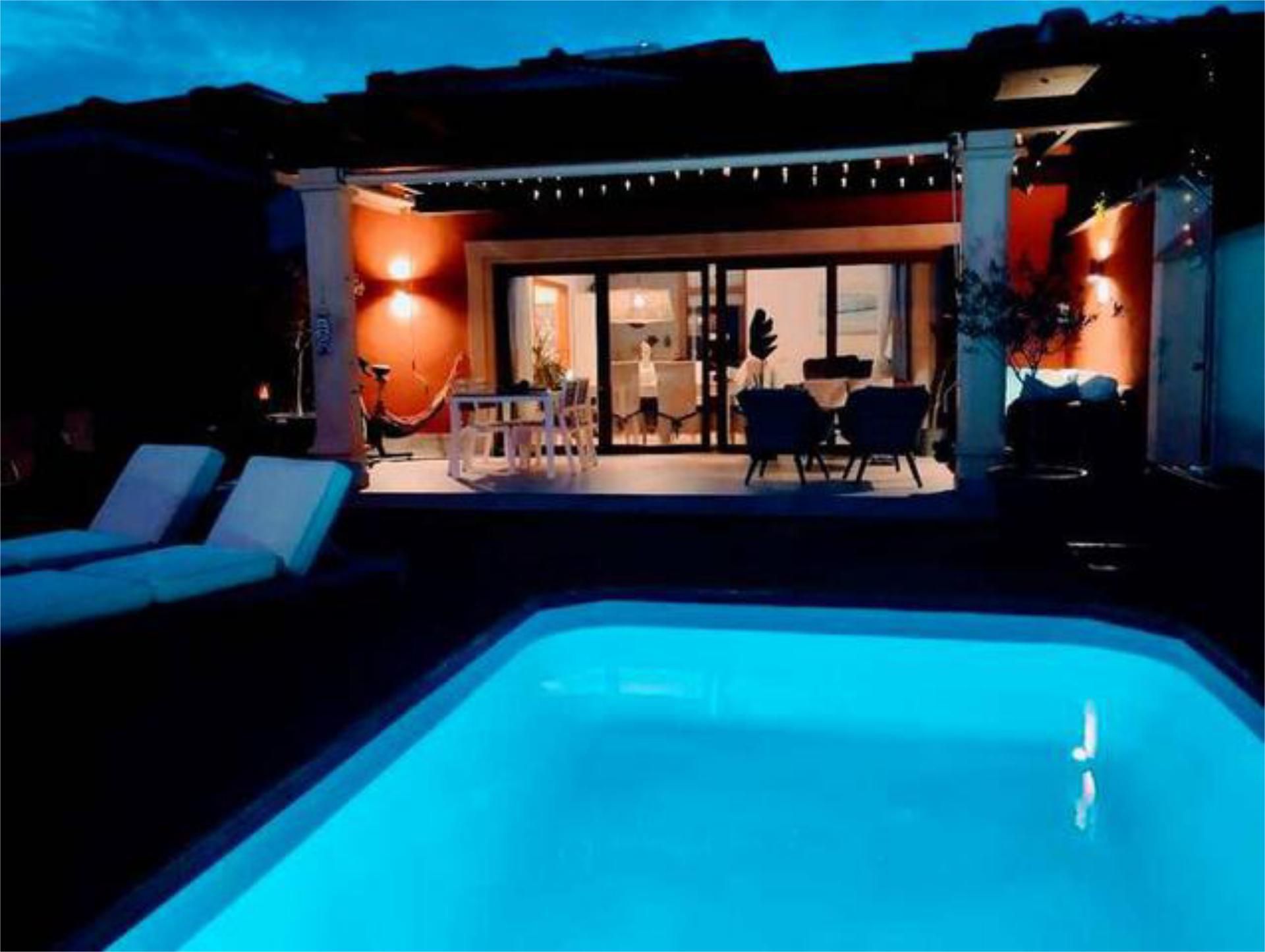 Swimming pool of Single-family semi-detached for sale in  Madrid Capital  with Private garden, Terrace and Storage room