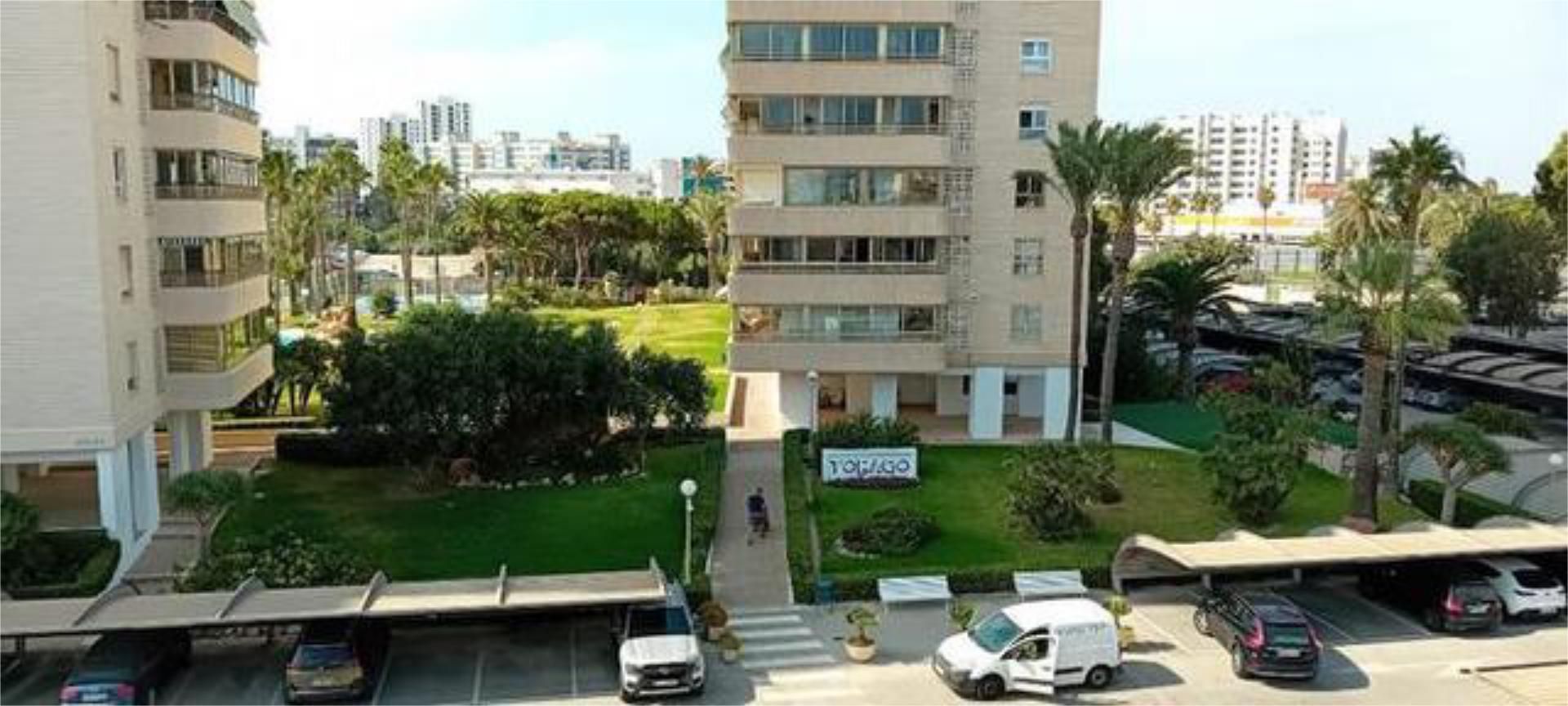 Exterior view of Garage to rent in El Campello