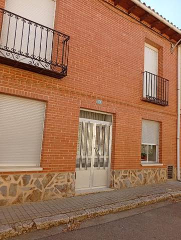 Casa adosada en Venta en Calle Mayor, 10 en Castromocho