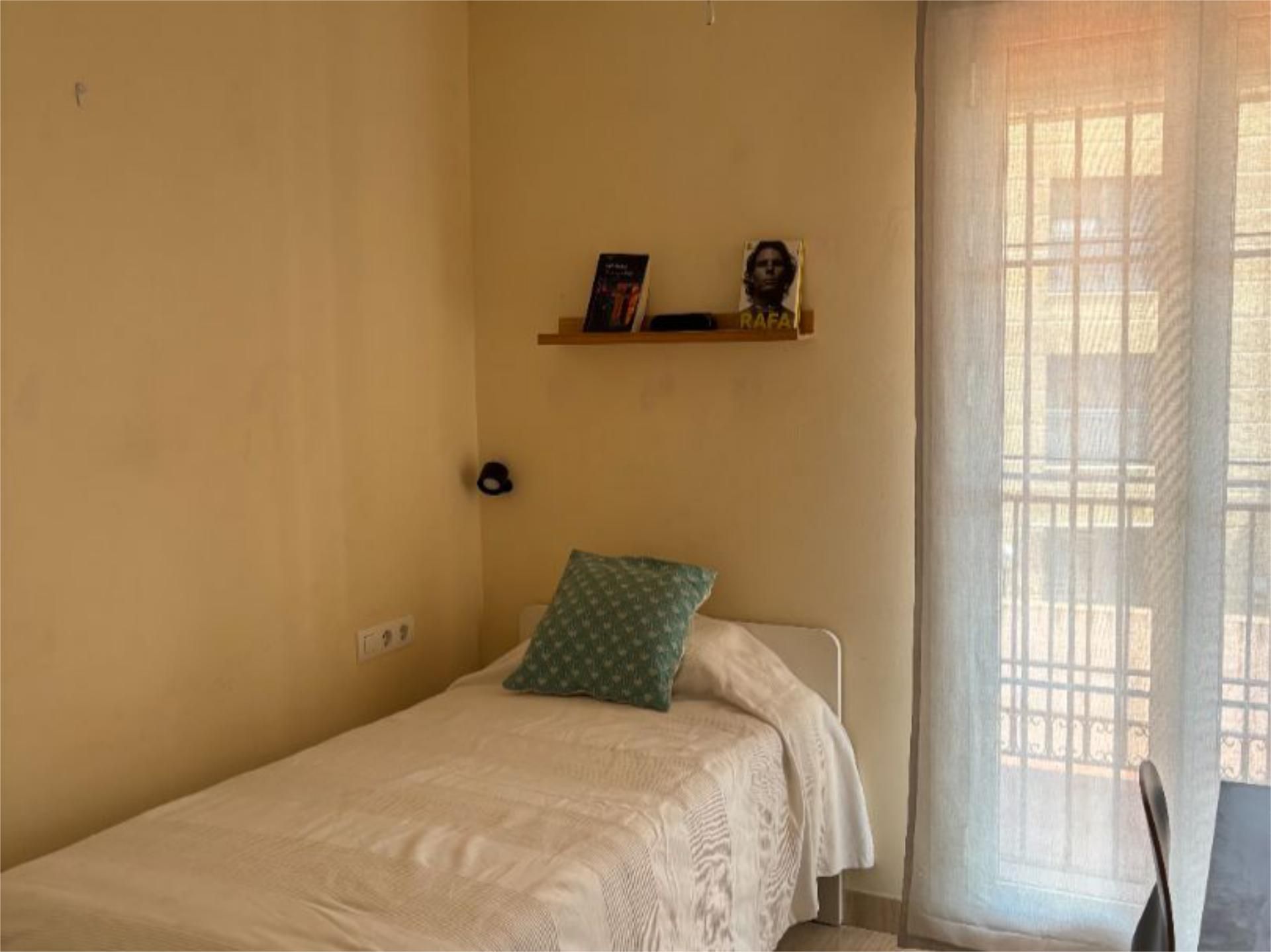 Bedroom of Flat to share in Dos Hermanas  with Air Conditioner, Furnished and Balcony