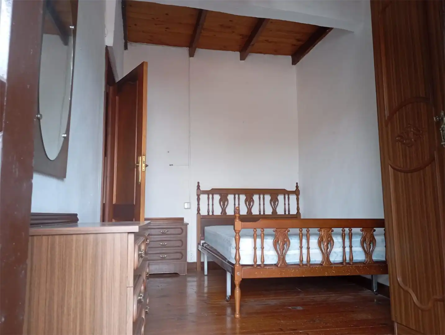 Casa adosada en venta en Barrio Ceceño, 56, Valdáliga Habitación de Casa adosada en venta en Valdáliga con Amueblado y Balcón