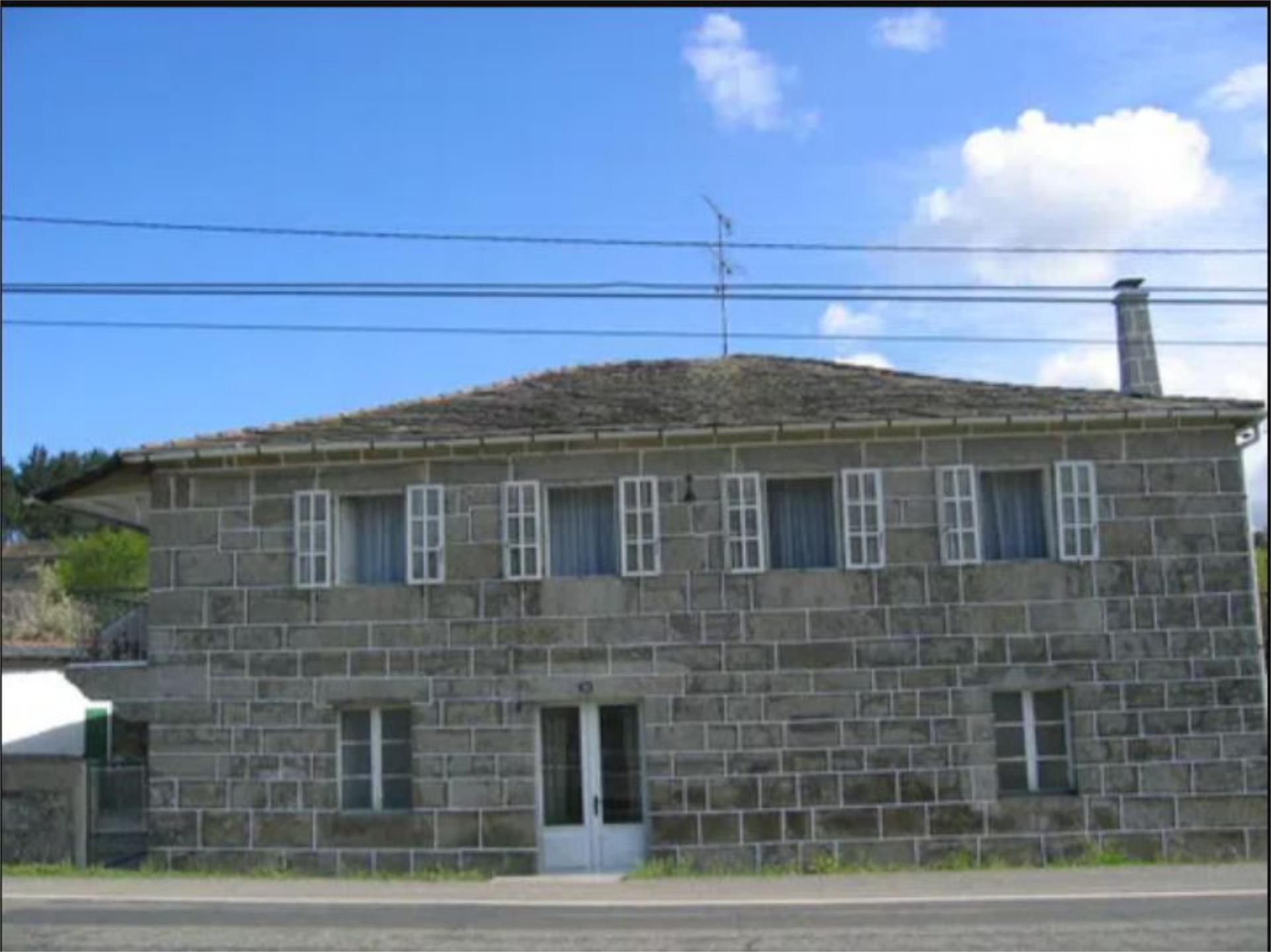 Exterior view of Flat for sale in O Corgo  