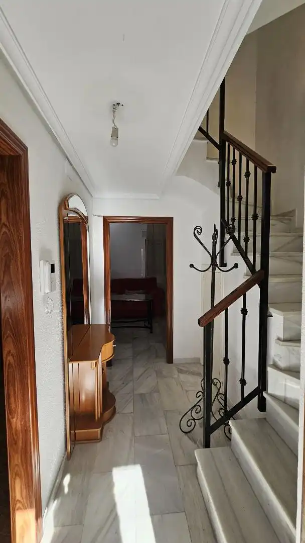 Einfamilien-Reihenhaus zum Verkauf in Paseo de la Ribera, 22, Casco Histórico - Ribera - San Basilio Einfamilien-Reihenhaus zum Verkauf in Córdoba Capital mit Terrasse und Balkon