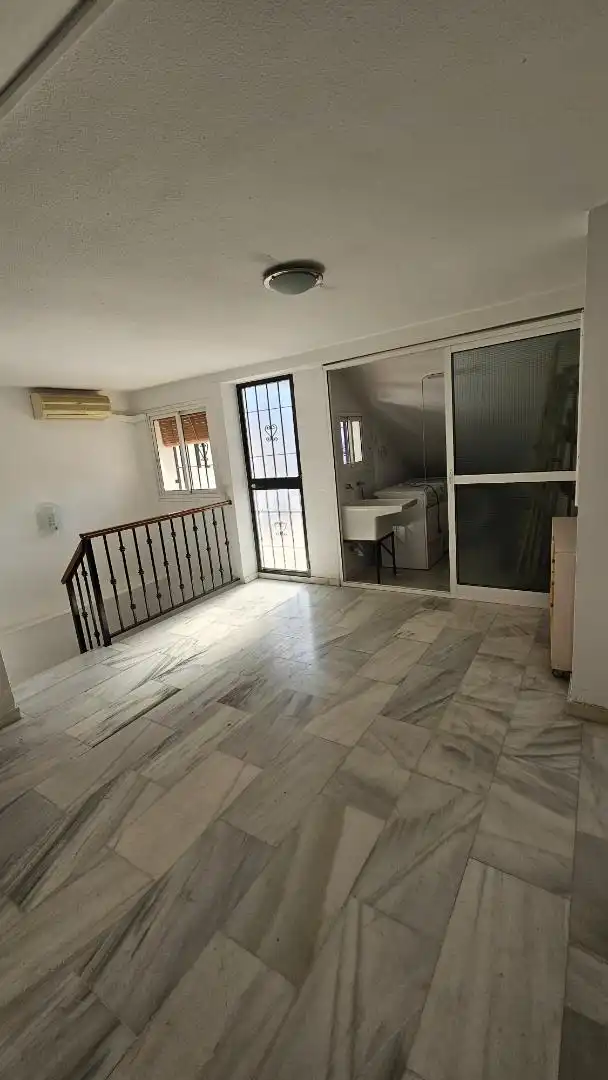 Einfamilien-Reihenhaus zum Verkauf in Paseo de la Ribera, 22, Casco Histórico - Ribera - San Basilio Einfamilien-Reihenhaus zum Verkauf in Córdoba Capital mit Terrasse und Balkon