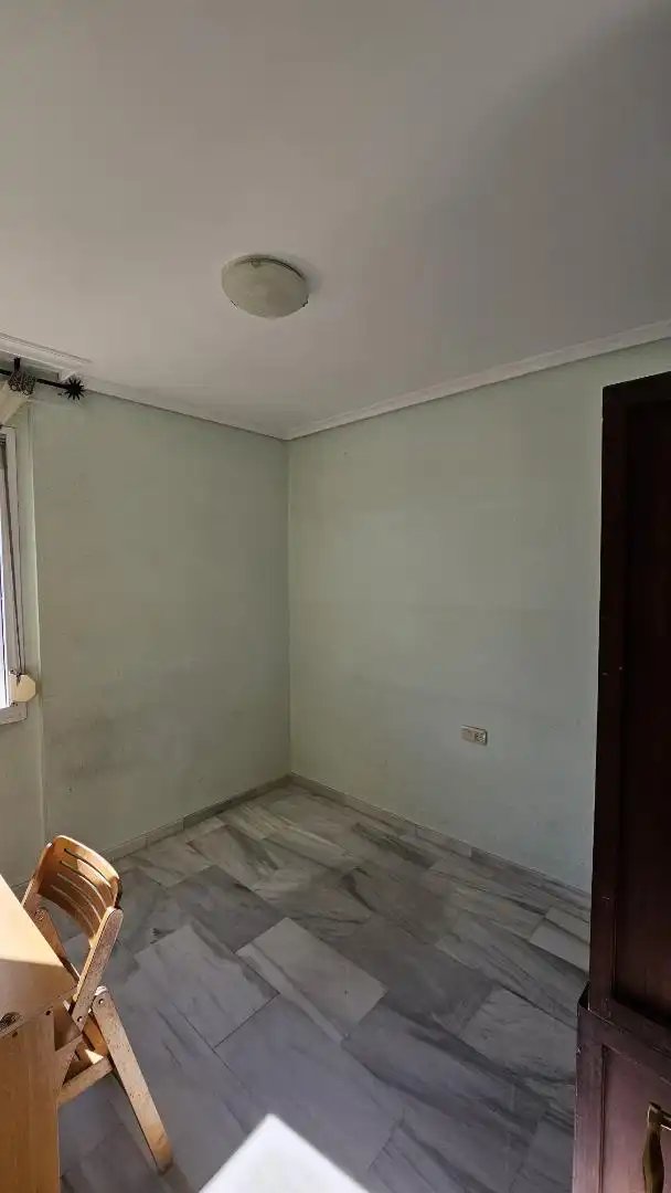 Einfamilien-Reihenhaus zum Verkauf in Paseo de la Ribera, 22, Casco Histórico - Ribera - San Basilio Schlafzimmer von Einfamilien-Reihenhaus zum Verkauf in Córdoba Capital mit Terrasse und Balkon