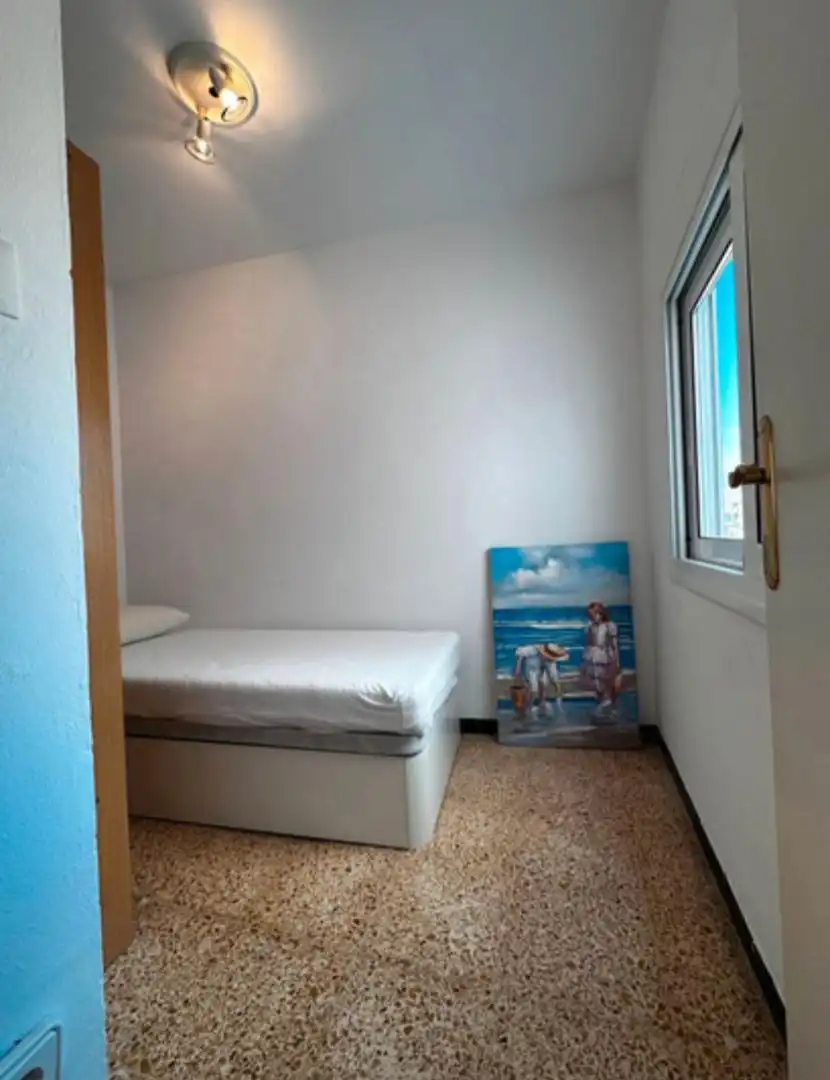 Bedroom of Flat for rent in Valladolid  with Air Conditioner and Furnished