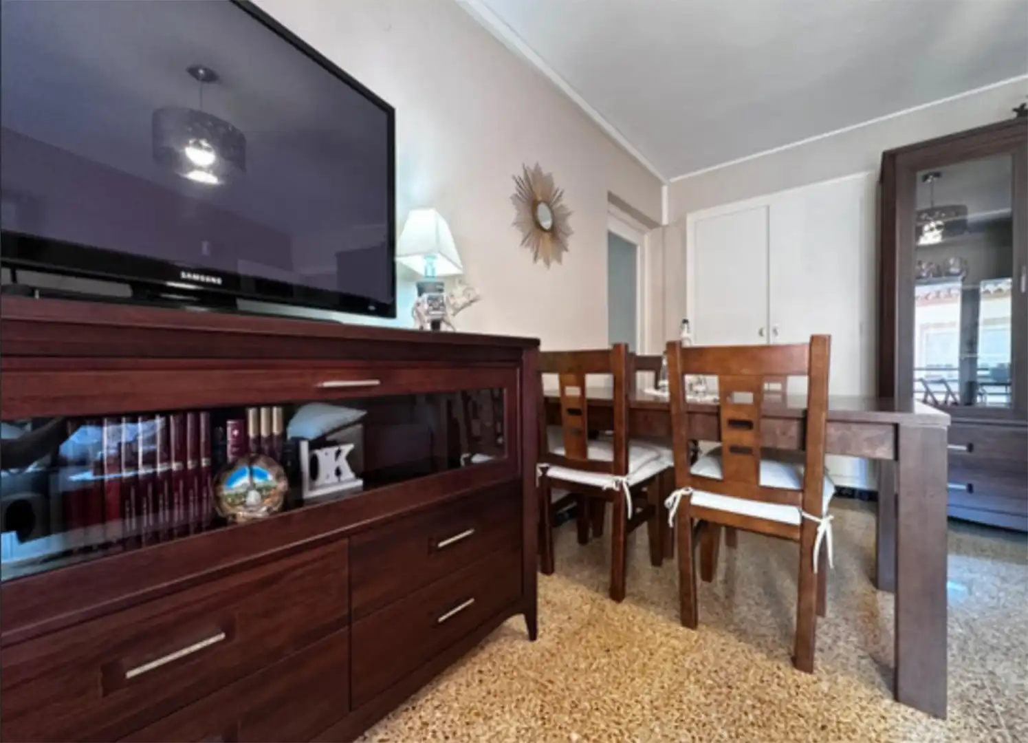 Dining room of Flat for rent in Valladolid  with Air Conditioner and Furnished