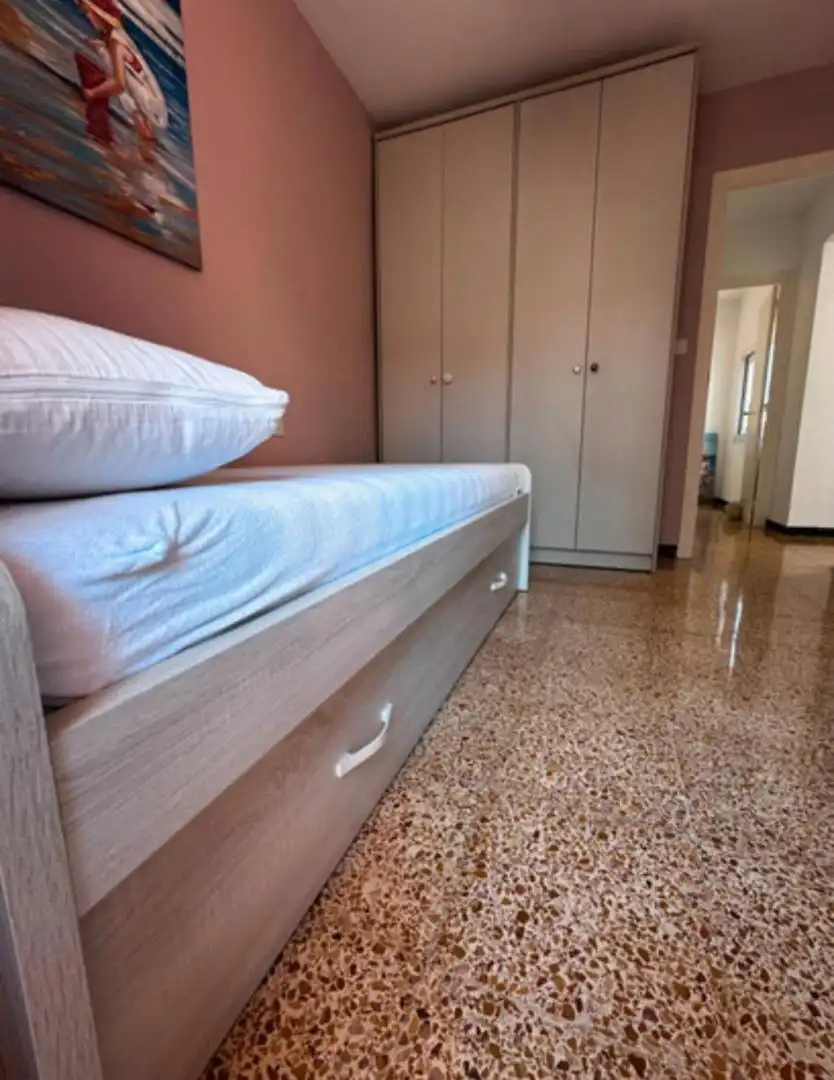 Bedroom of Flat for rent in Valladolid  with Air Conditioner and Furnished
