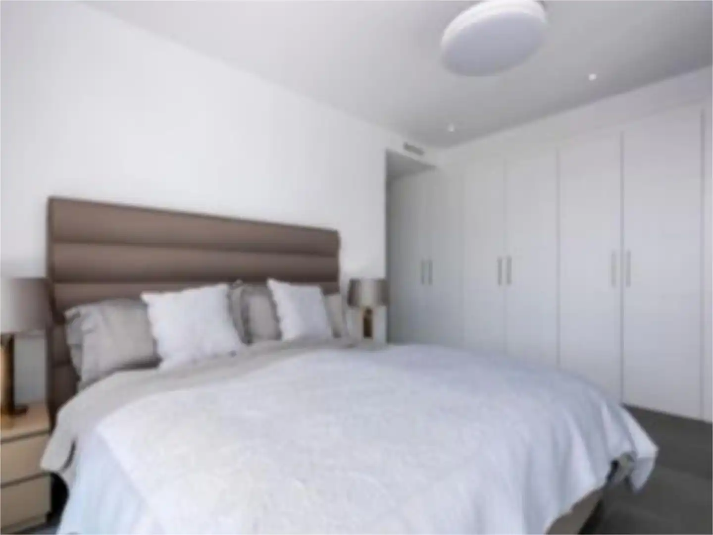 Casa o chalet en venta en Calle Benalauria, 11, La Concha - Resina Golf Habitación de Casa o chalet en venta en Estepona con Aire acondicionado, Terraza y Piscina