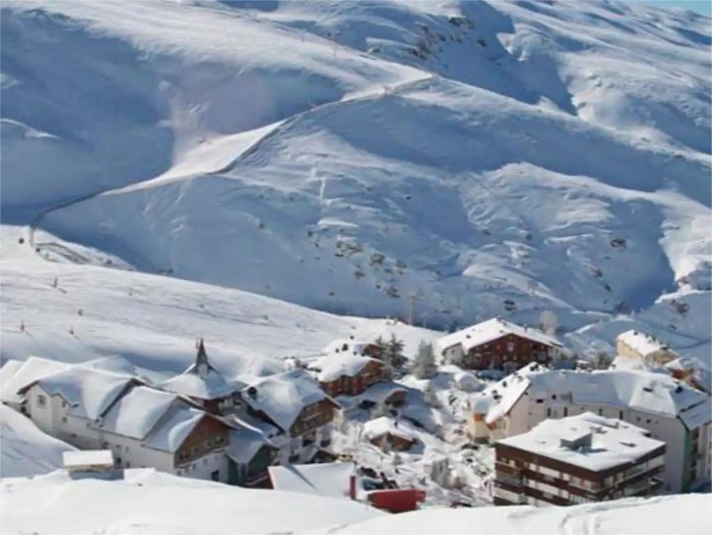 Vista exterior de Pis en venda en Sierra Nevada amb Piscina