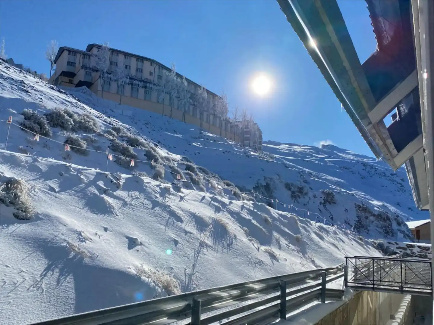Vista exterior de Pis en venda en Sierra Nevada amb Piscina