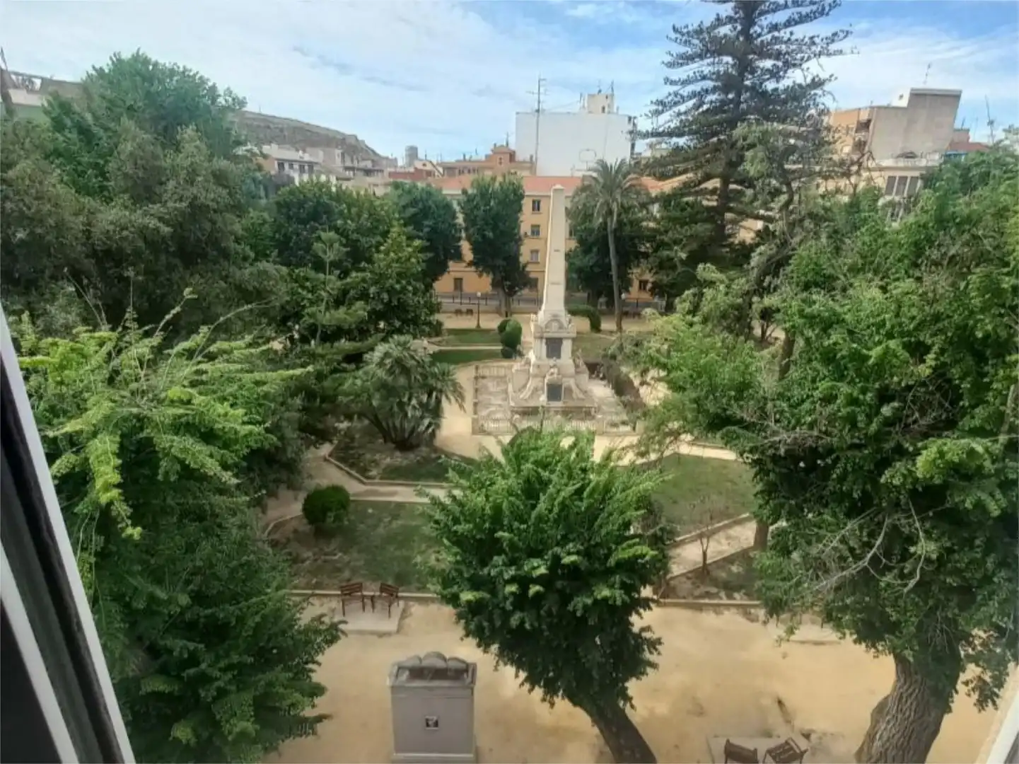 Flat for sale in Plaza Santa Teresa, 6, San Antón Exterior view of Flat for sale in Alicante / Alacant with Air Conditioner, Terrace and Balcony