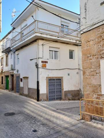 Piso en Venta en Calle Ramón y Cajal, 6 en Valverde del Fresno