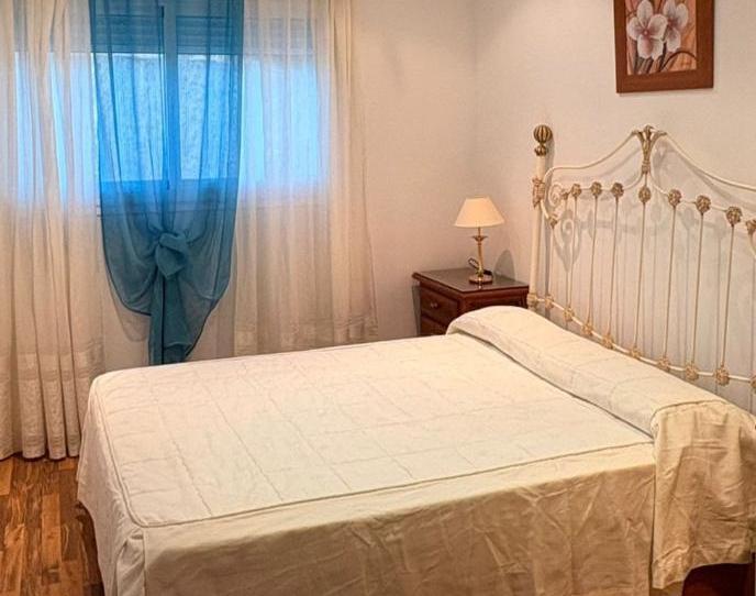 Photo 1 of Single-family semi-detached to share in Noria Vieja, 16, Carretera de Sevilla - Los Montitos, Badajoz