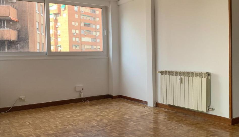 Photo 1 of Flat to rent in Calle de Torrelaguna, 63, San Pascual, Madrid