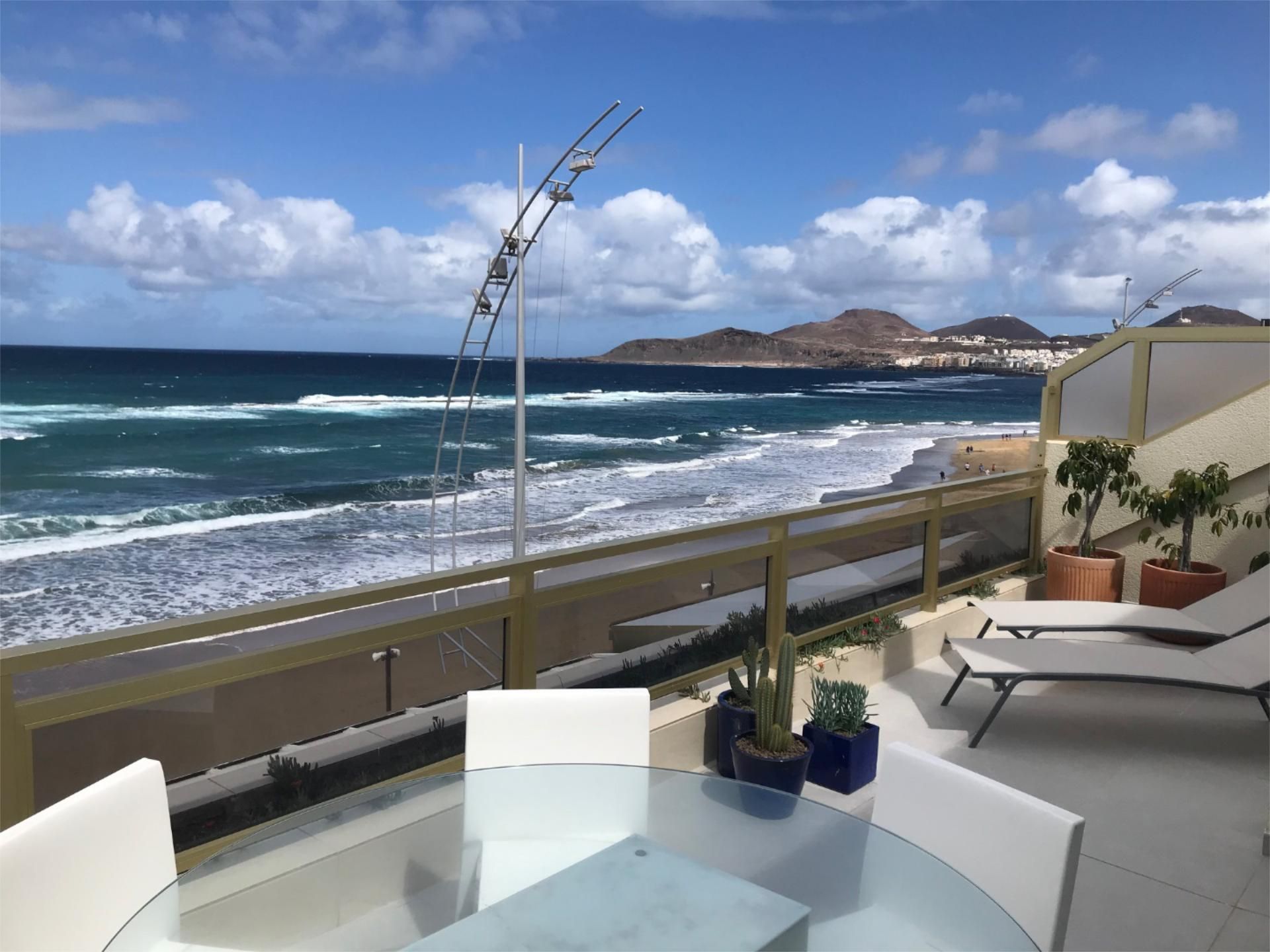 Vista exterior de Pis de lloguer en Las Palmas de Gran Canaria amb Terrassa i Moblat