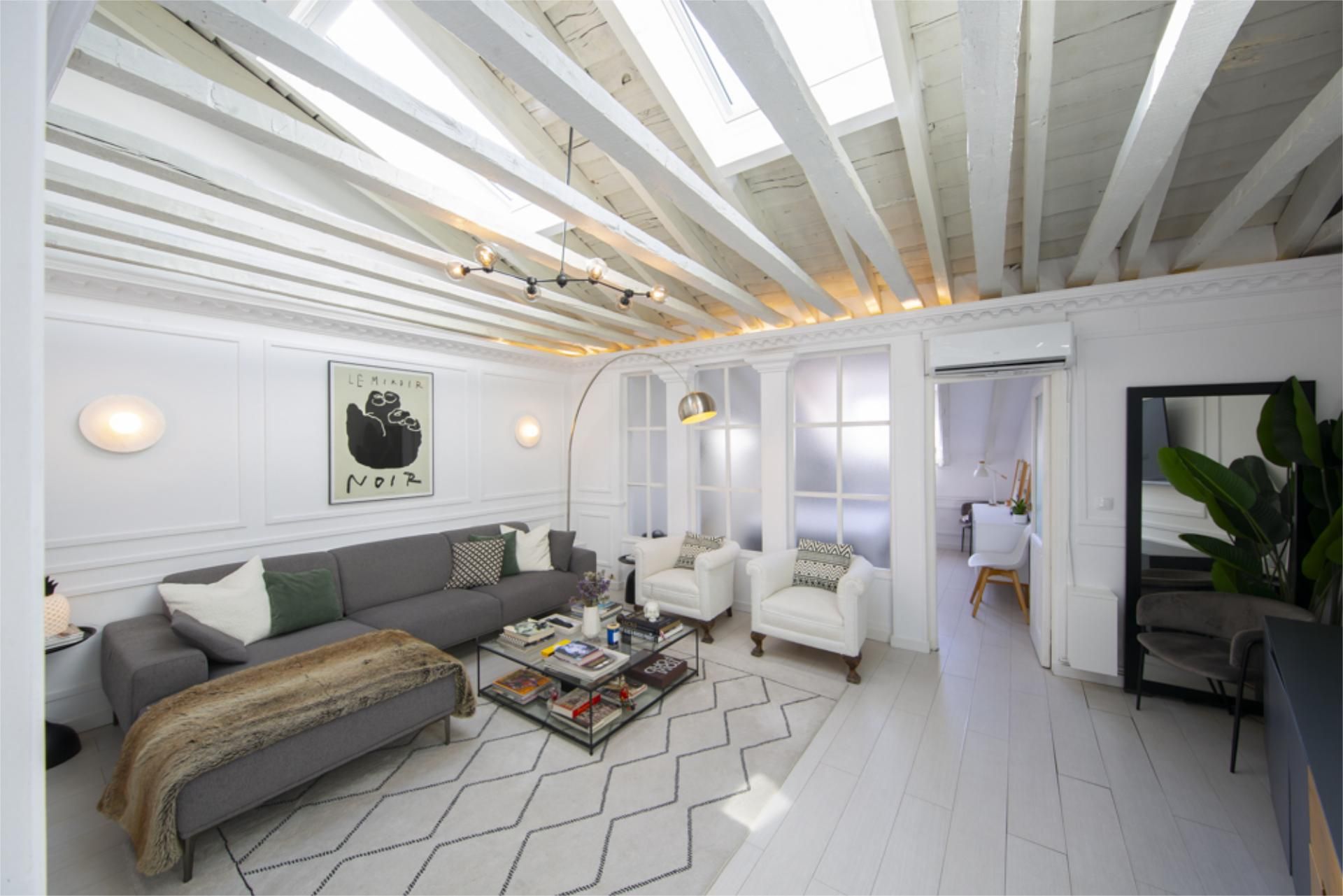 Living room of Flat for sale in  Madrid Capital