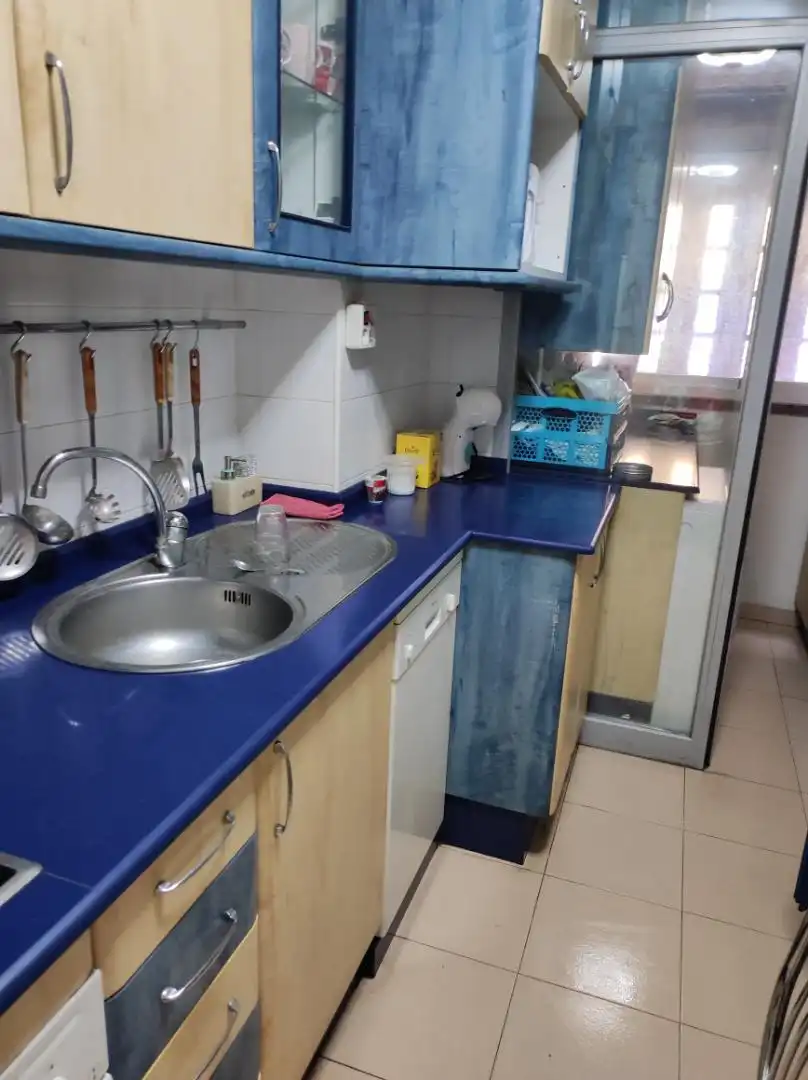 Flat for rent in Avenida de los Escritores, 33, Centro Kitchen of Flat for rent in Ponferrada with Heating, Furnished and Washing machine
