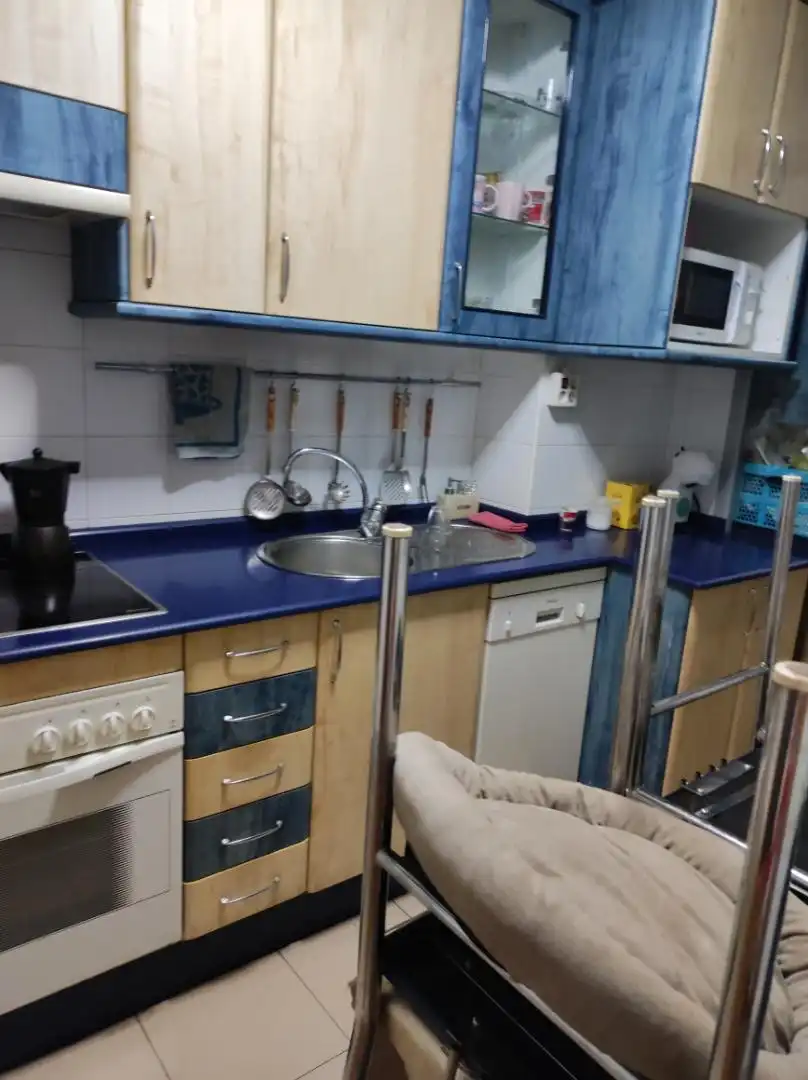 Flat for rent in Avenida de los Escritores, 33, Centro Kitchen of Flat for rent in Ponferrada with Heating, Furnished and Washing machine