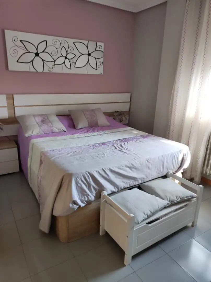 Flat for rent in Avenida de los Escritores, 33, Centro Bedroom of Flat for rent in Ponferrada with Heating, Furnished and Washing machine