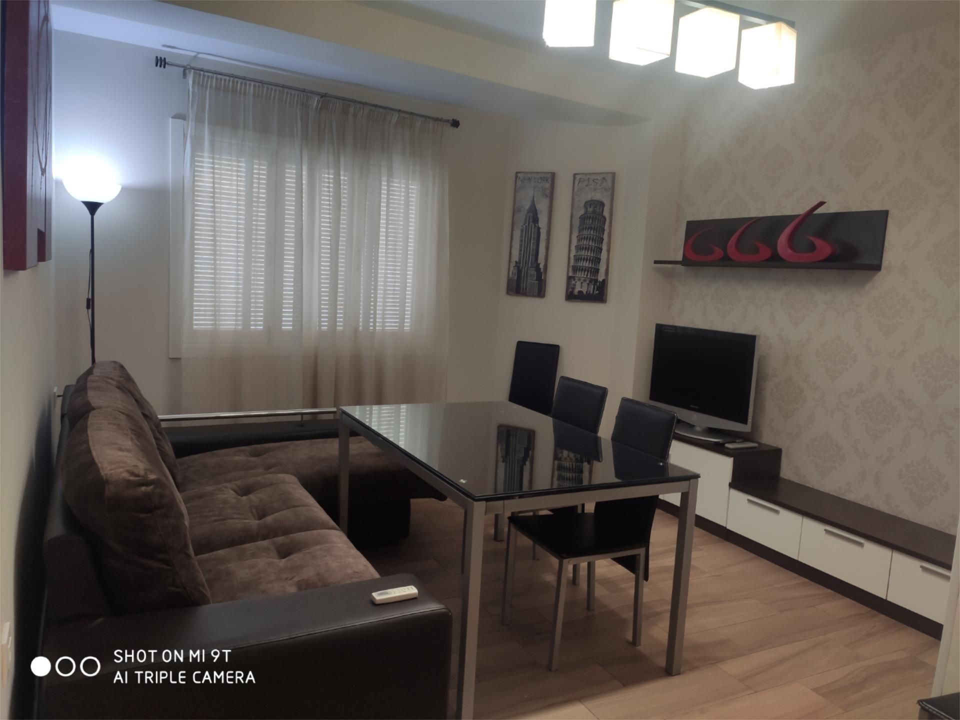 Living room of Flat to rent in Hinojosa del Duque  with Storage room, Furnished and Balcony