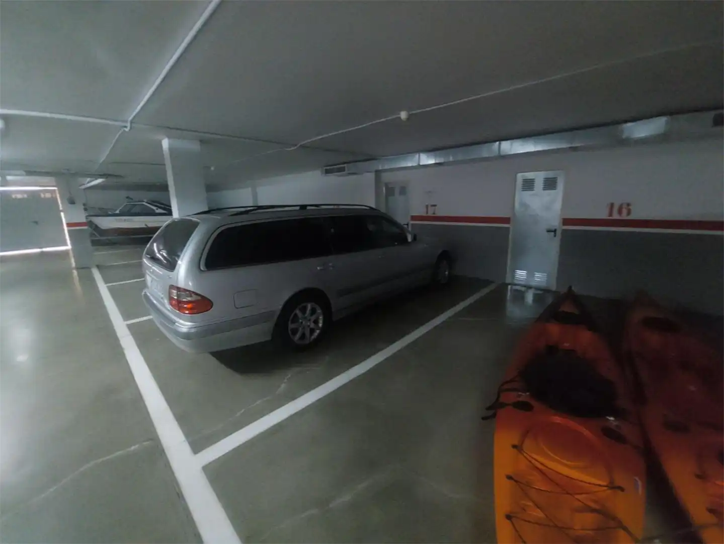Parkplatz von Wohnung zum Verkauf in O Vicedo  mit Heizung, Privatgarten und Abstellraum