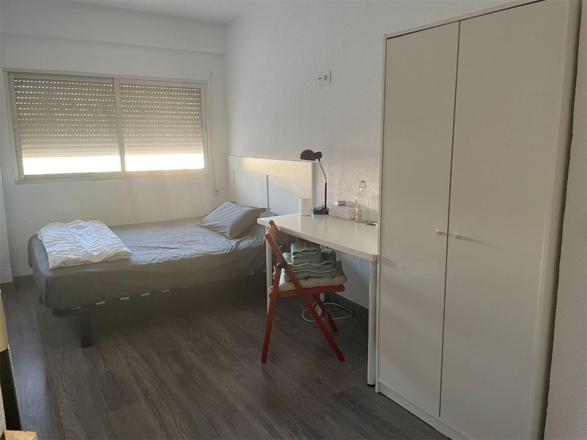 Bedroom of Flat to share in Torrejón de Ardoz  with Air Conditioner, Heating and Furnished