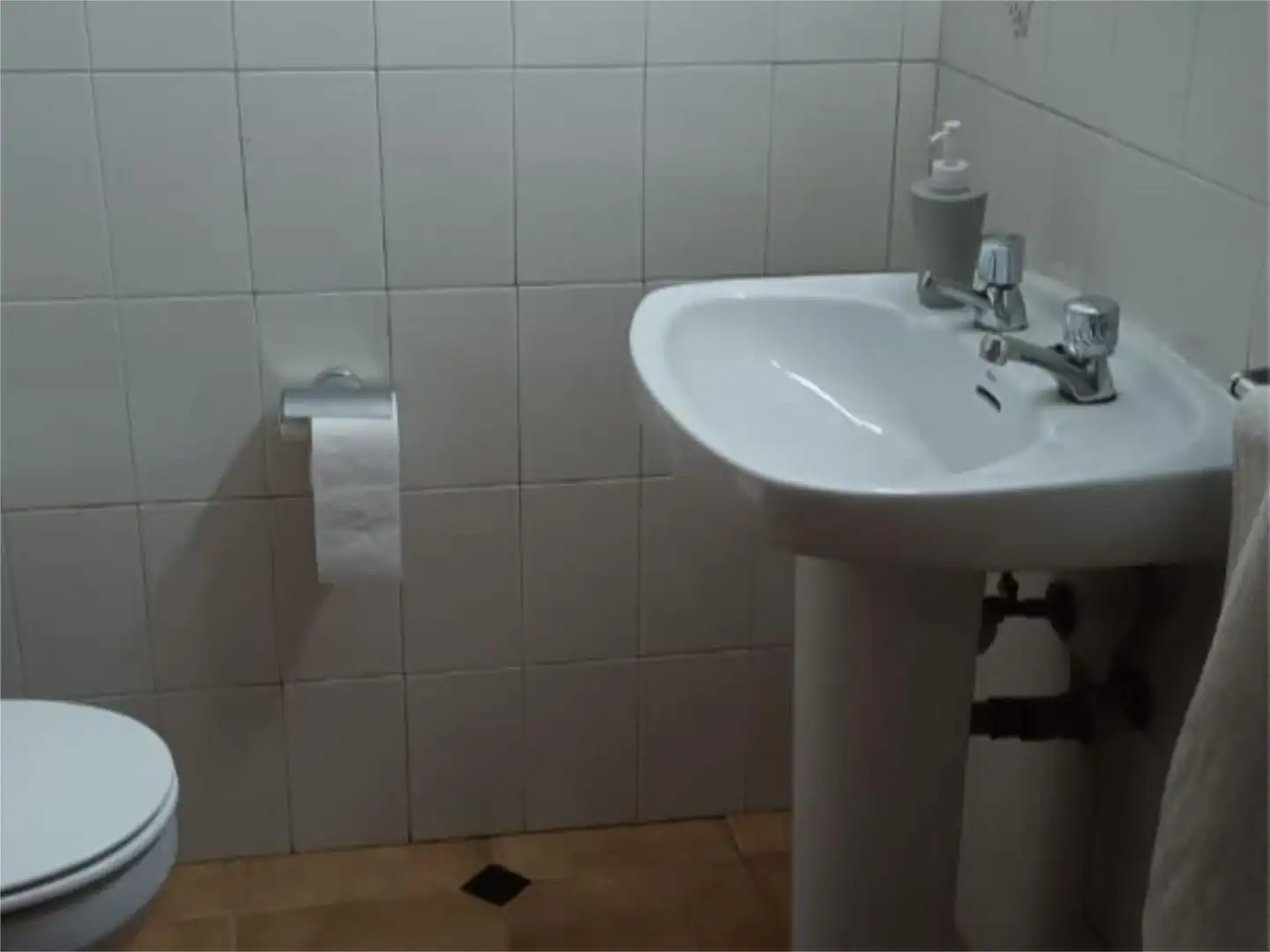 Flat for sale in Calle Doctor Gomez Ferrer, 24, Utiel Bathroom of Flat for sale in Utiel with Heating, Terrace and Furnished