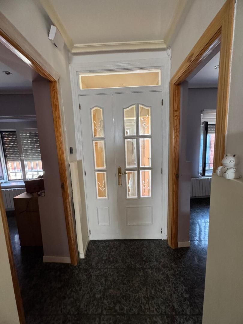 Single-family semi-detached for sale in Medina del Campo  with Air Conditioner