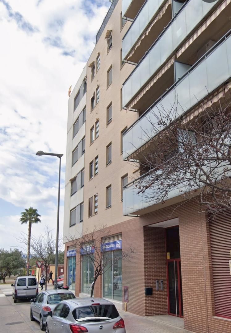 Vista exterior de Piso en venta en Paterna con Aire acondicionado, Calefacción y Amueblado