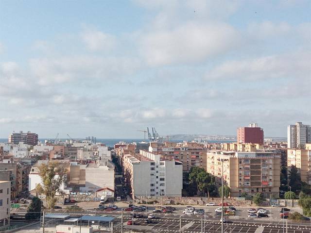 Piso en Alquiler en Carrer Bono Guarner, 21 en Santo Domigo