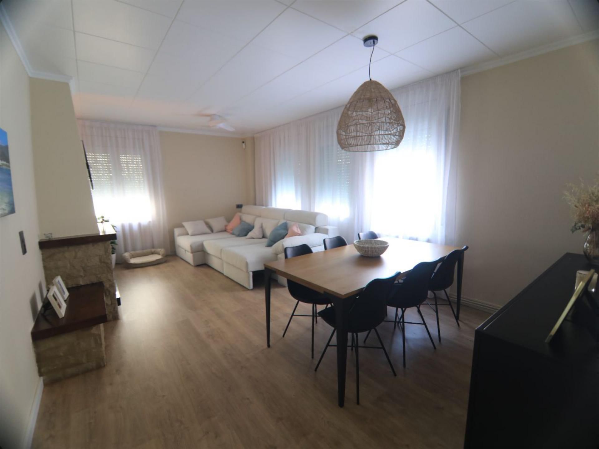 Living room of House or chalet for sale in Sabadell  with Air Conditioner, Terrace and Balcony