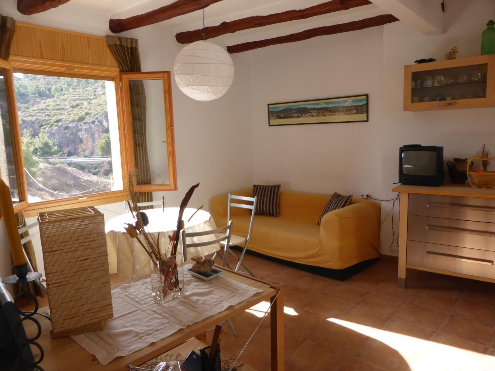 Sala de estar de Casa o chalet en venta en Santa Cruz de Moya con Terraza, Trastero y Amueblado