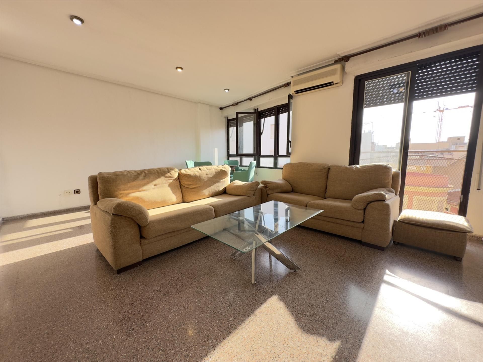 Sala de estar de Piso de alquiler en Elche / Elx con Aire acondicionado y Balcón
