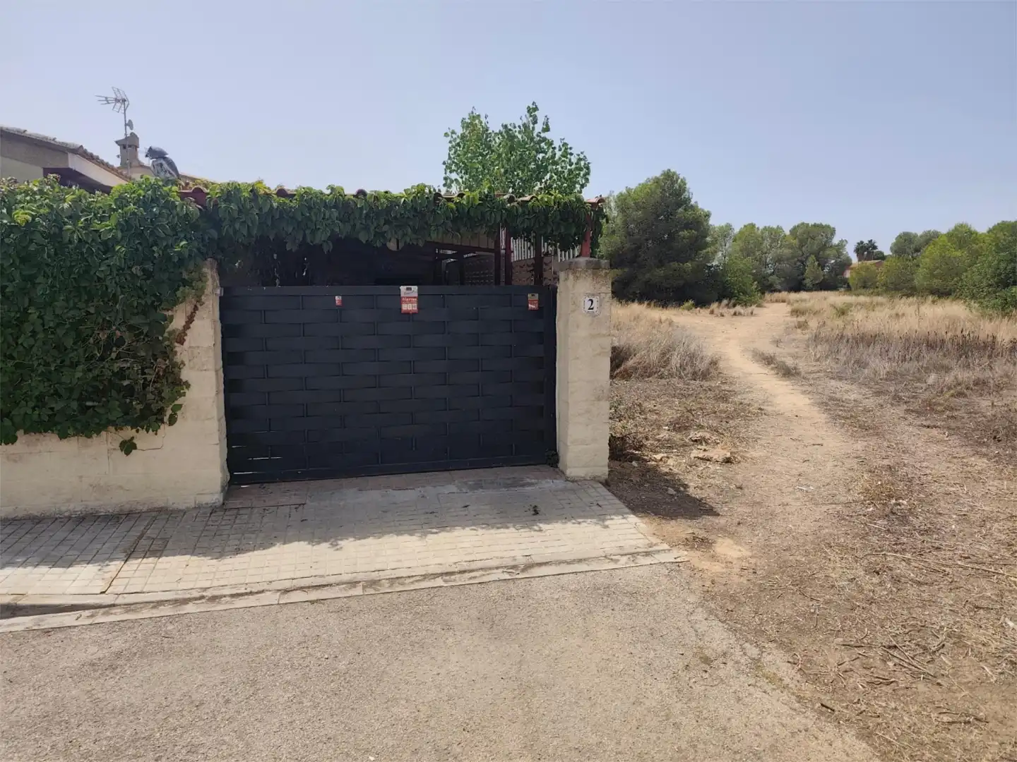Terreno en venta en Carrer Moixent, 38, Entrepinos Terreno en venta en L'Eliana