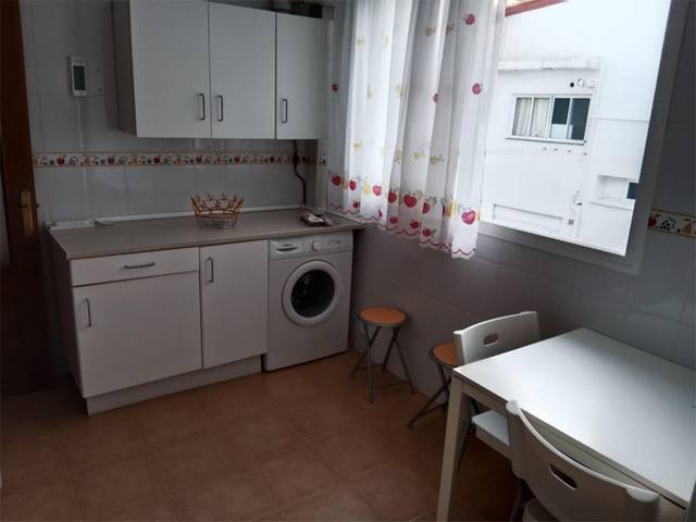 Piso en Alquiler en Calle Alcalde Joaquín Alonso, 9 en La Luz - El Torcal