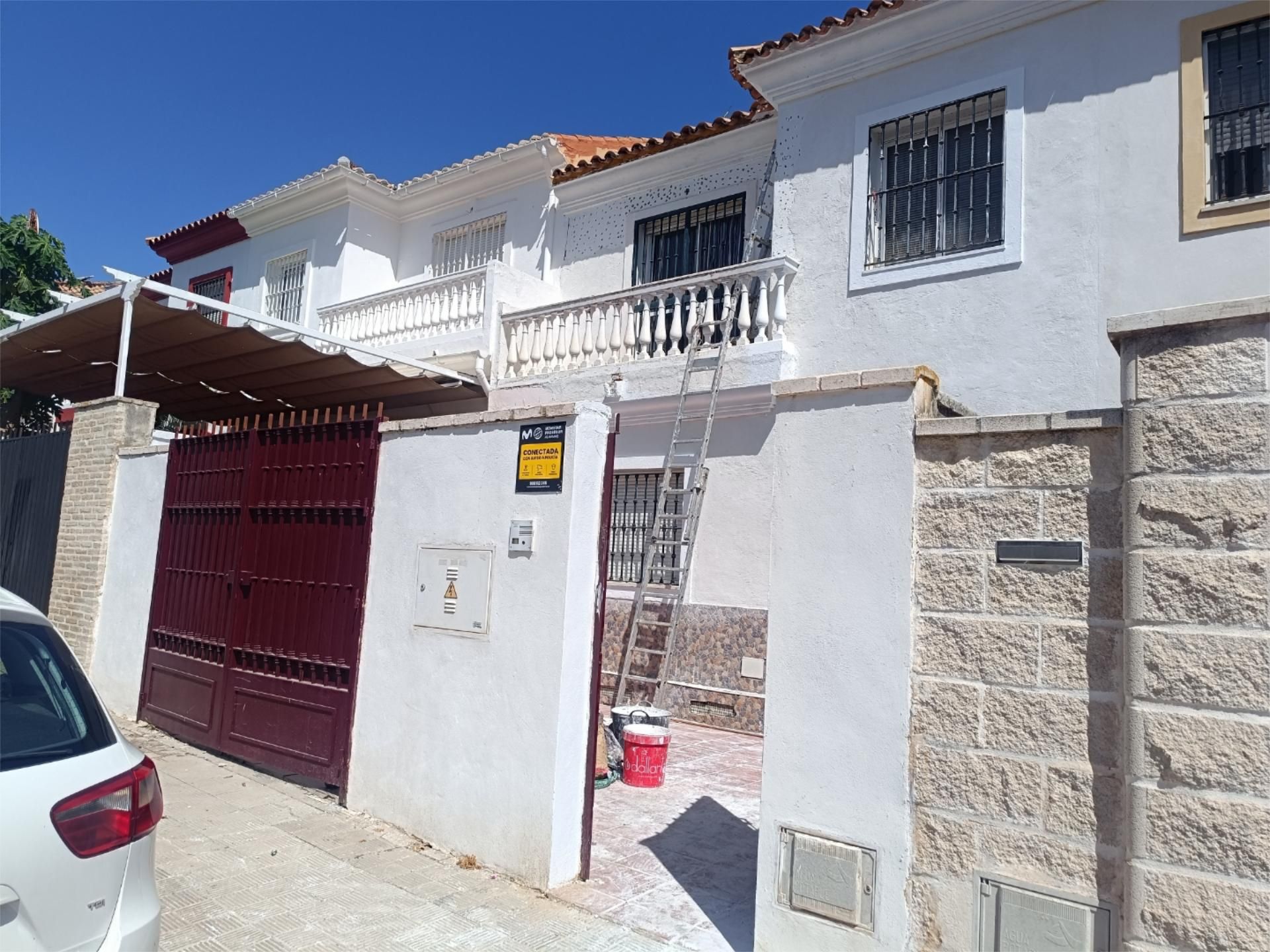 Vista exterior de Casa adosada en venta en Espartinas con Aire acondicionado y Balcón