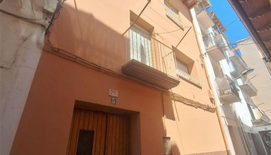 Casa adosada en venta en Calle Vall, 5, Graus, Huesca - imagen 1 Foto 1 de Casa adosada en venta en Calle Vall, 5, Graus, Huesca