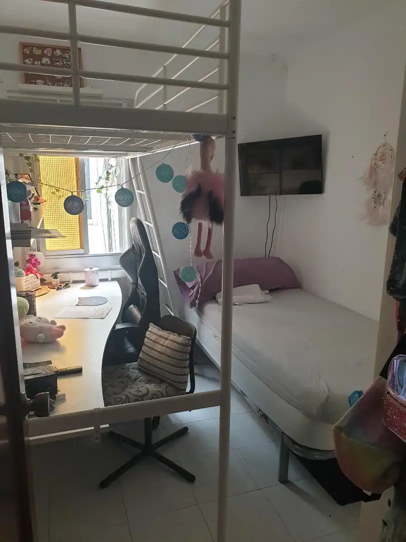 Habitación en Carrer del Japó, 15, La Prosperitat Habitación de Piso para compartir en Barcelona con Terraza, Trastero y Amueblado