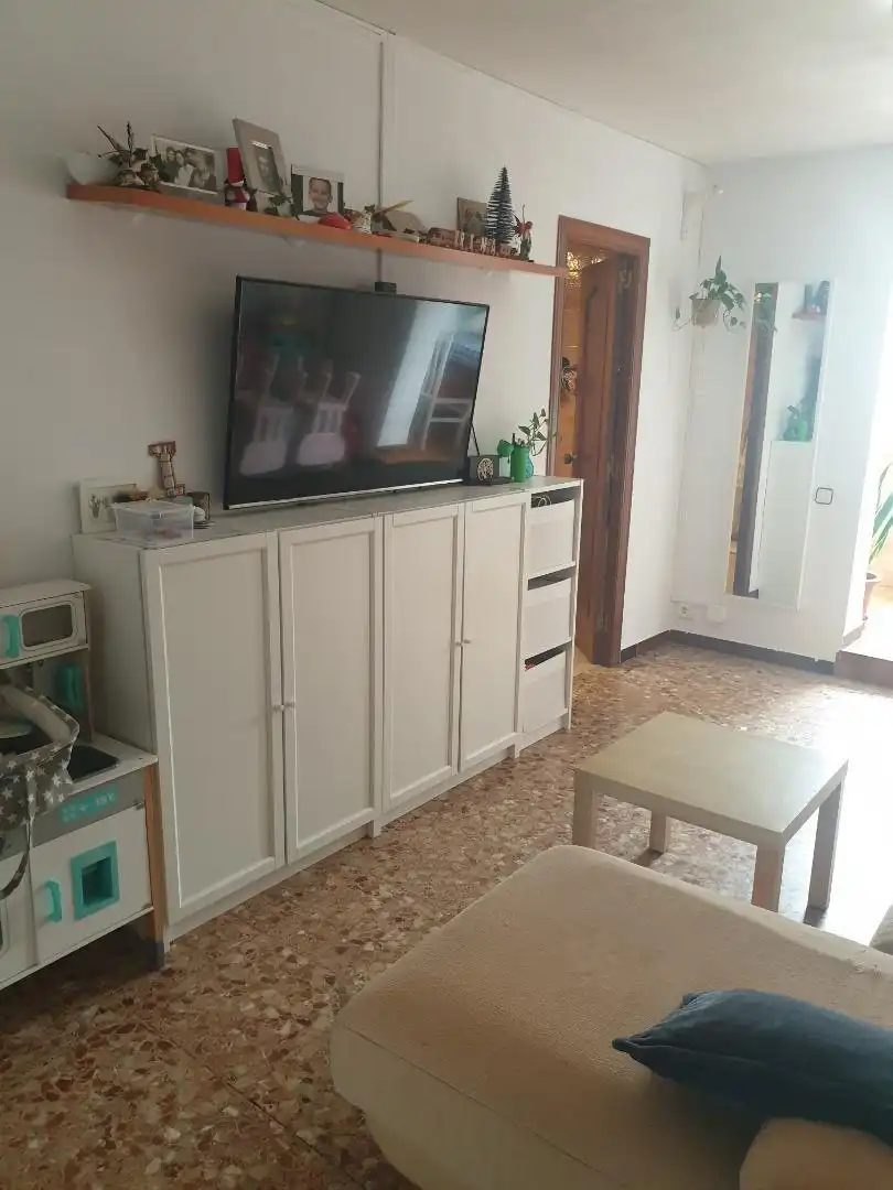 Habitación en Carrer del Japó, 15, La Prosperitat Sala de estar de Piso para compartir en Barcelona con Terraza, Trastero y Amueblado