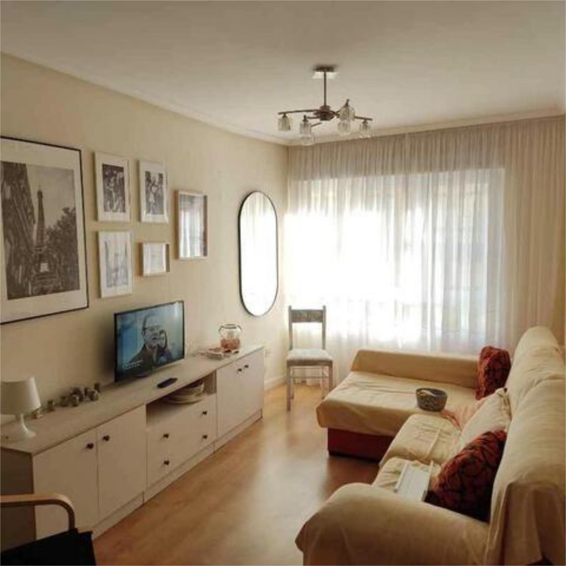 Sala d'estar de Apartament en venda en Foz amb Terrassa i Moblat