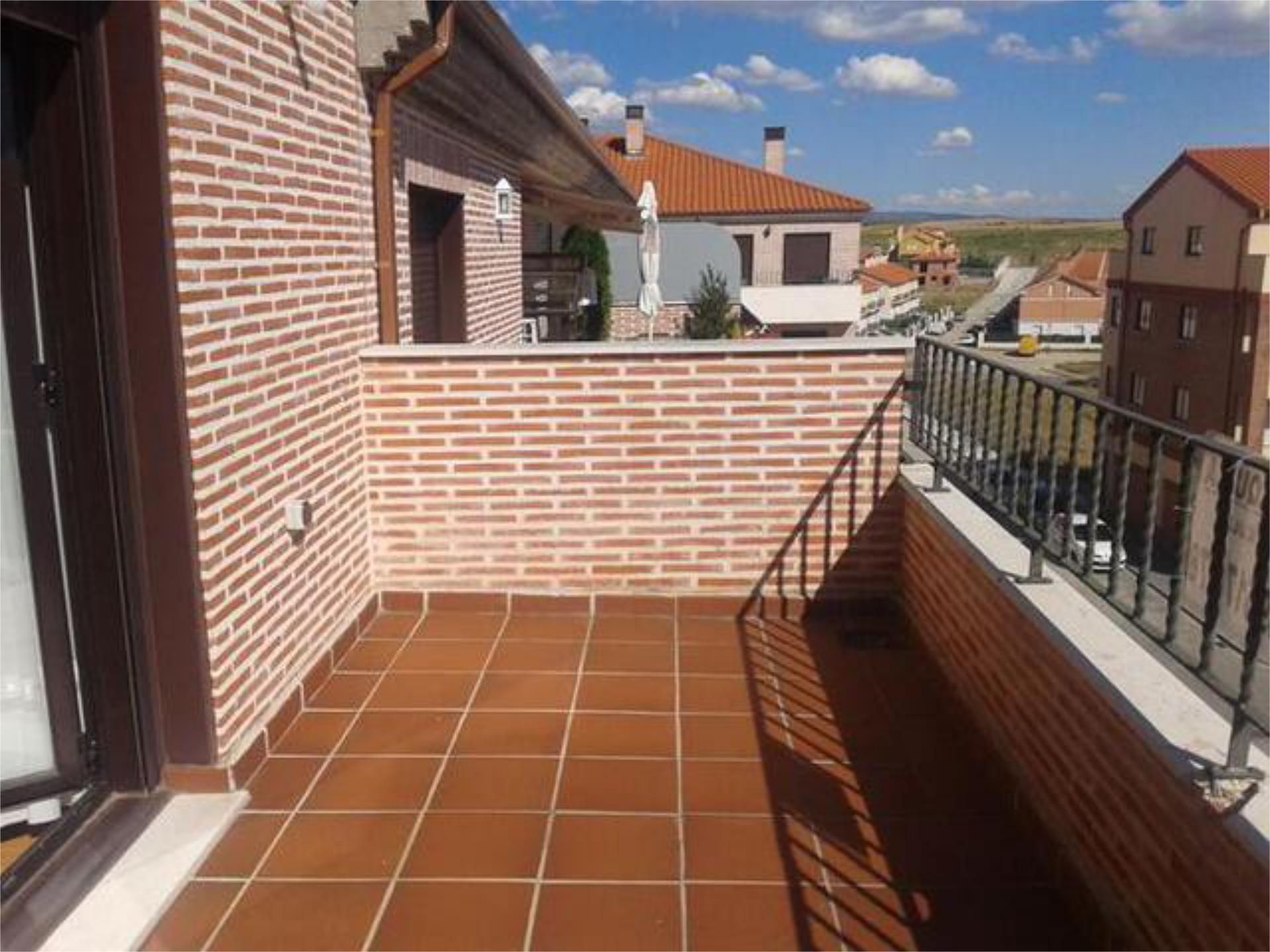 Terrasse von Dachboden zum verkauf in Lerma mit Heizung, Privatgarten und Terrasse