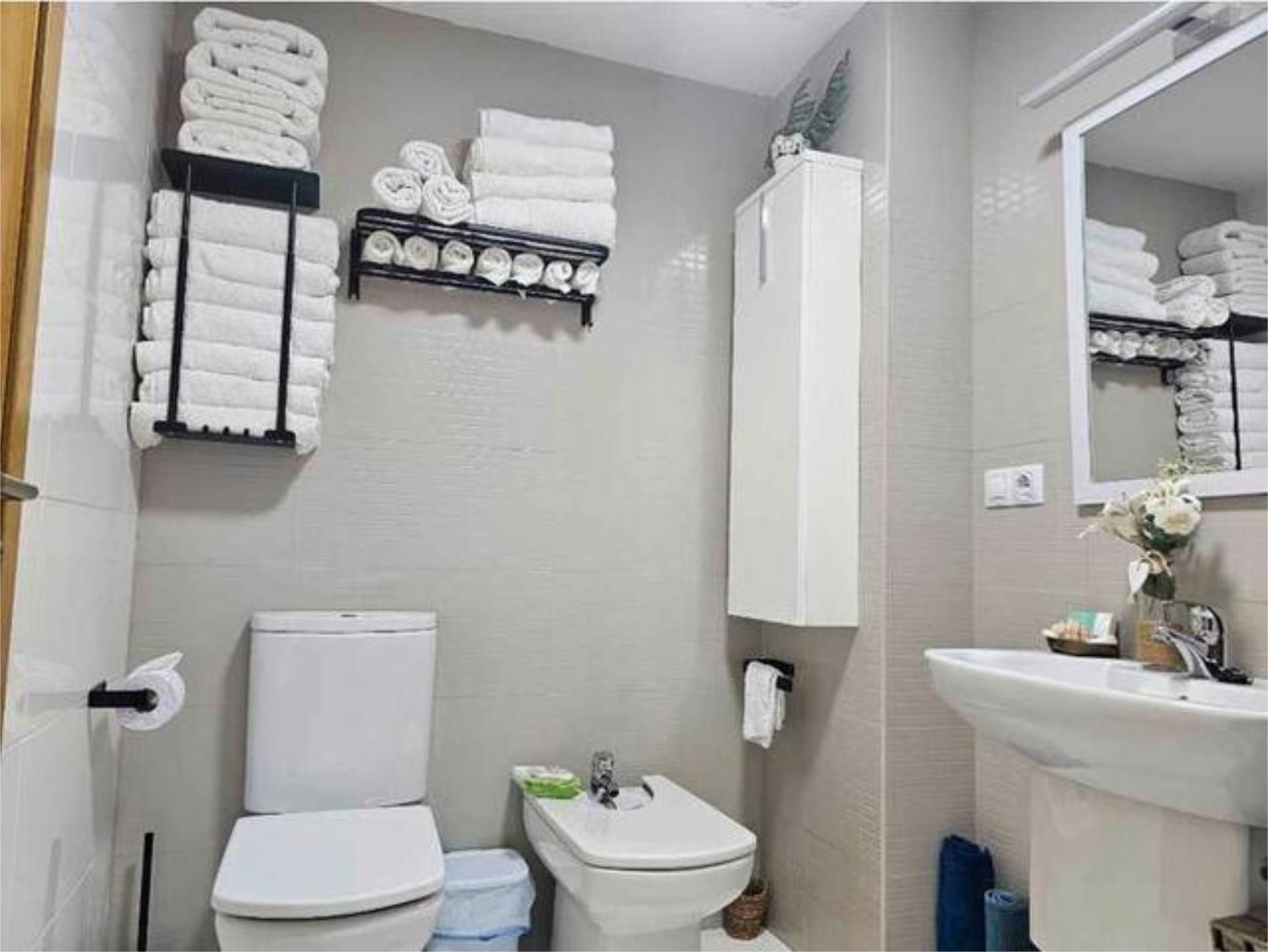 Bathroom of Flat to rent in Miño  with Heating, Storage room and Furnished