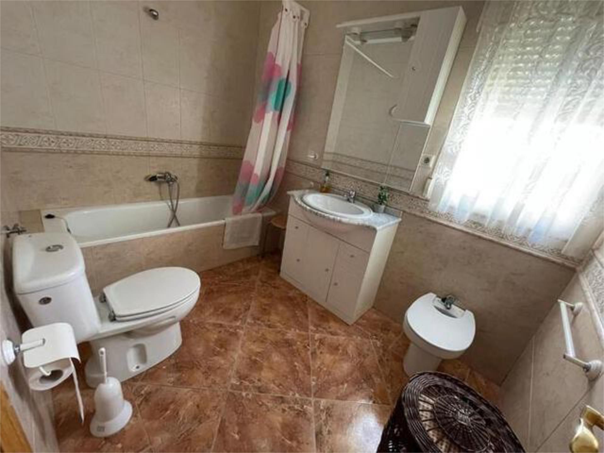 Flat to rent in Cabra del Santo Cristo