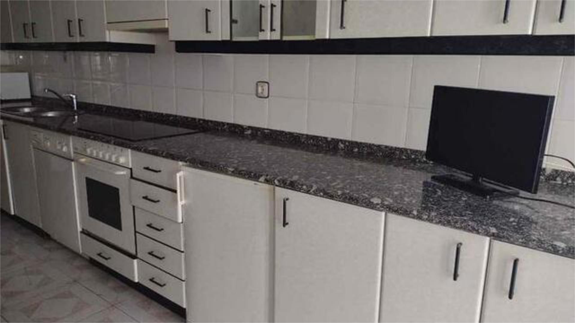 Kitchen of Flat to rent in Espinosa de los Monteros