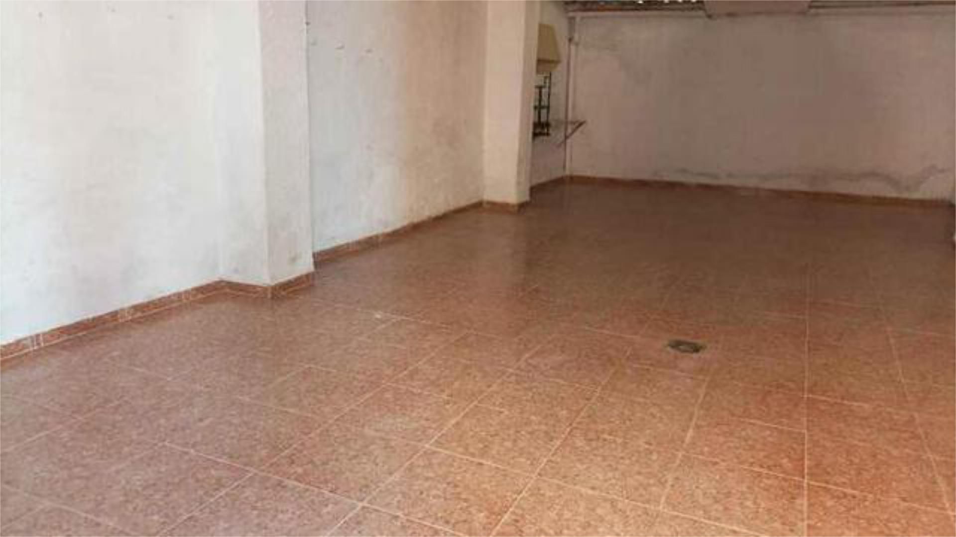 Garage to rent in Torredonjimeno