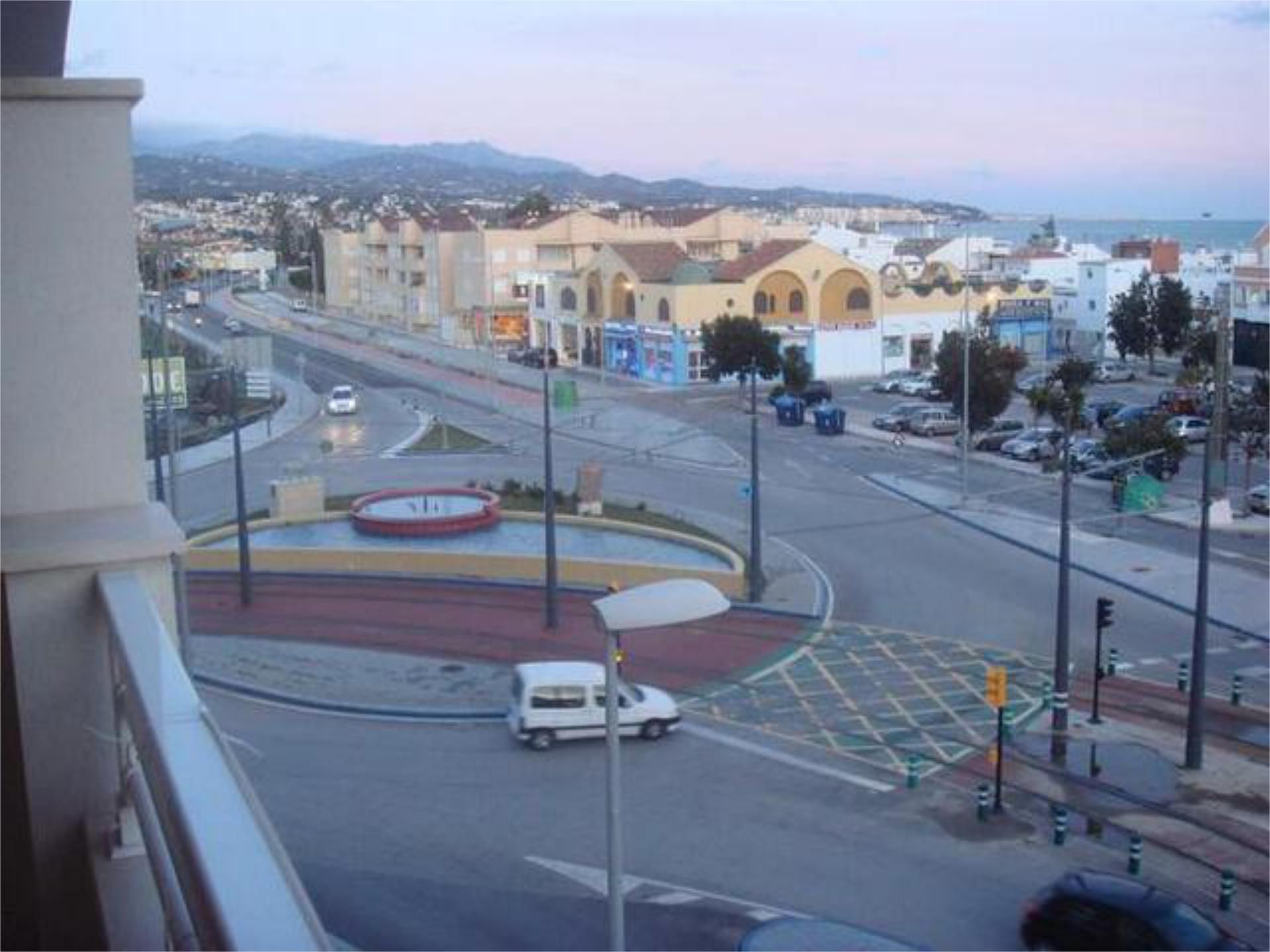 Vista exterior de Pis de lloguer en Vélez-Málaga amb Jardí privat, Terrassa i Piscina