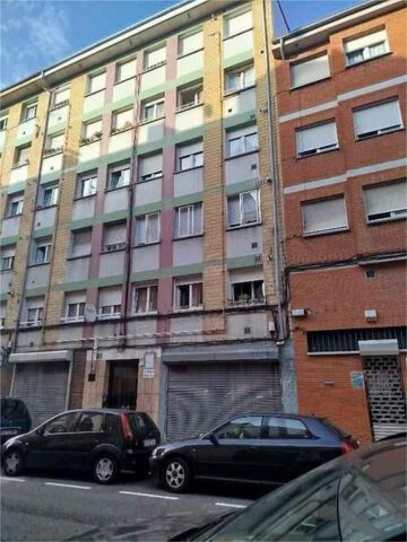 Vista exterior de Pis en venda en Gijón 
