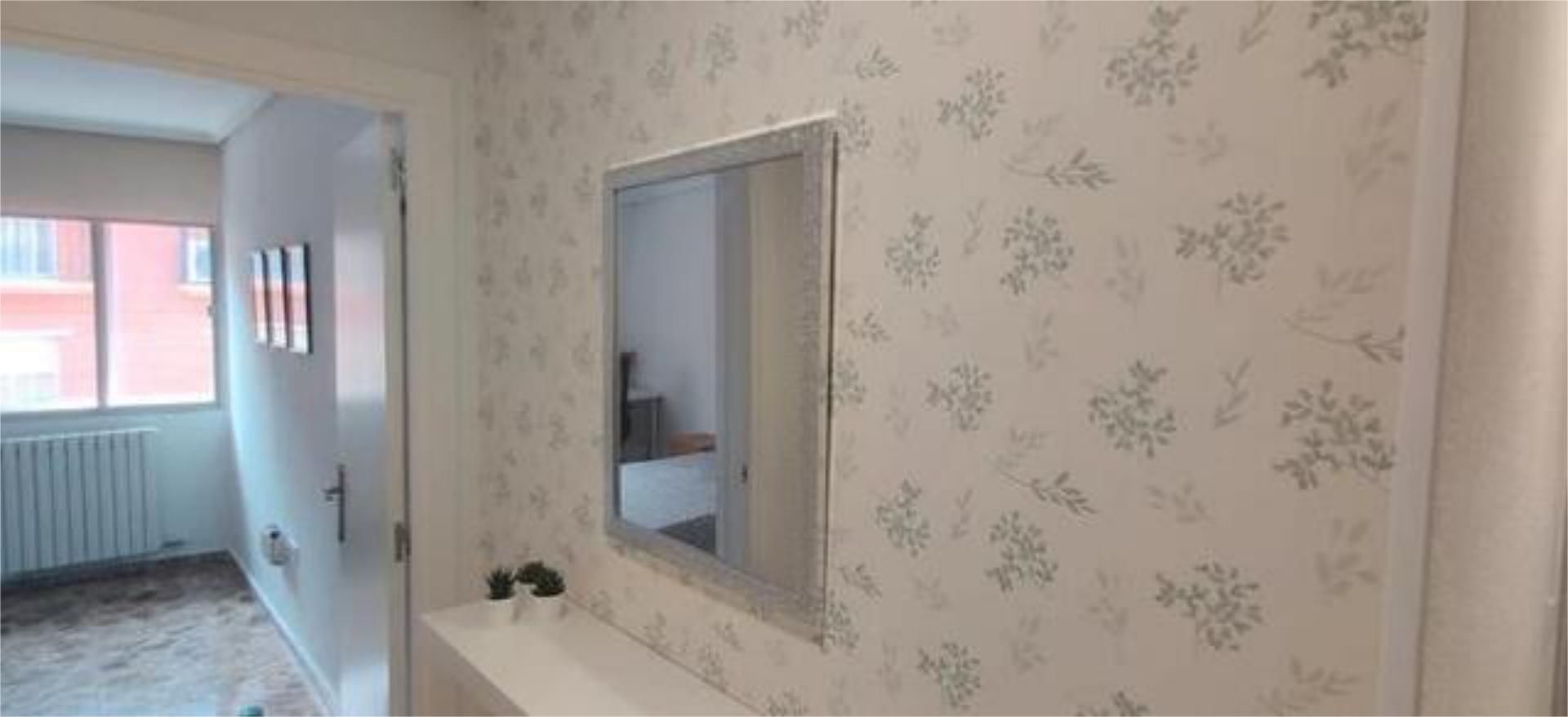 Bathroom of Flat to rent in  Teruel Capital